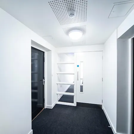 Top Floor Apt - 2 Bed/2 Bath + Private Balcony London Exterior foto